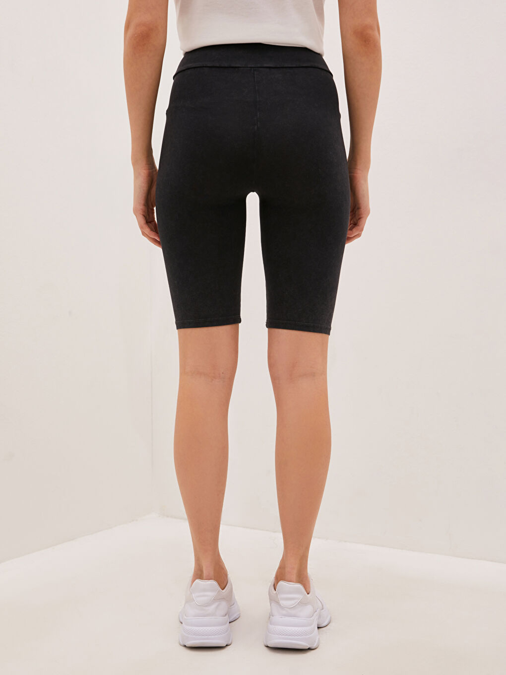 Женские однотонные короткие леггинсы с эластичным поясом-4