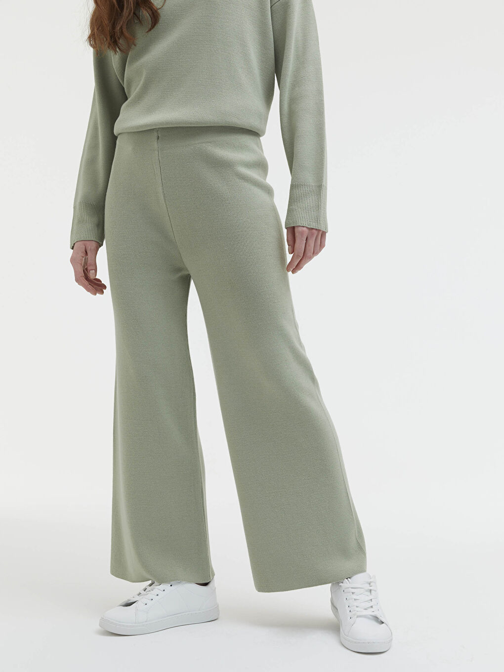 LCWAIKIKI Classic Elastic Waist Loose Leg Trousers -S1DM68Z8-GMG