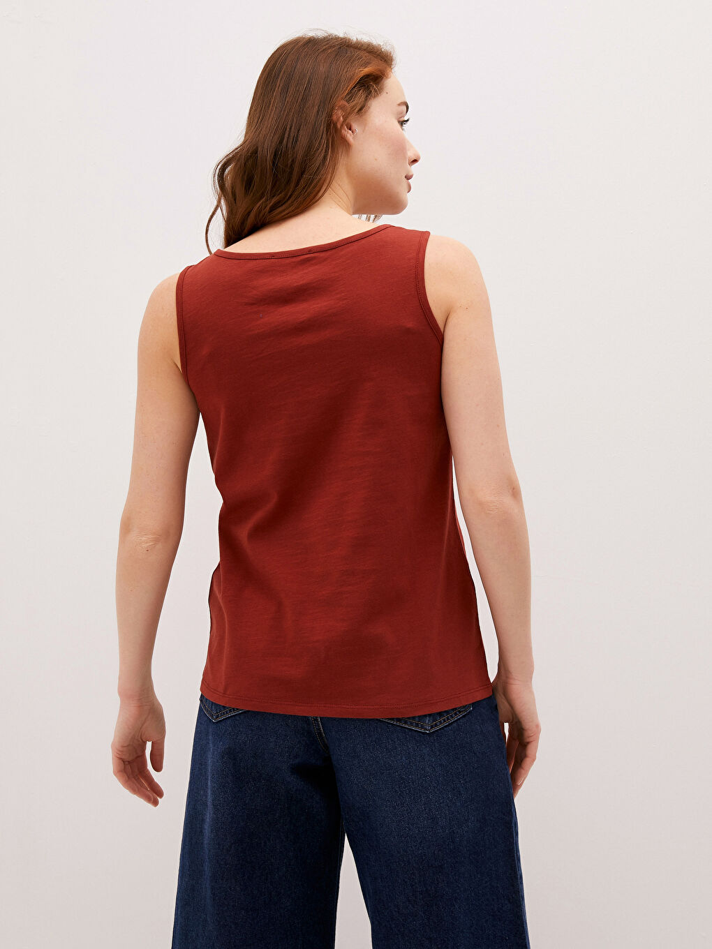 Bordo U Yaka Kolsuz Düğme Detaylı Kadın Atlet-4