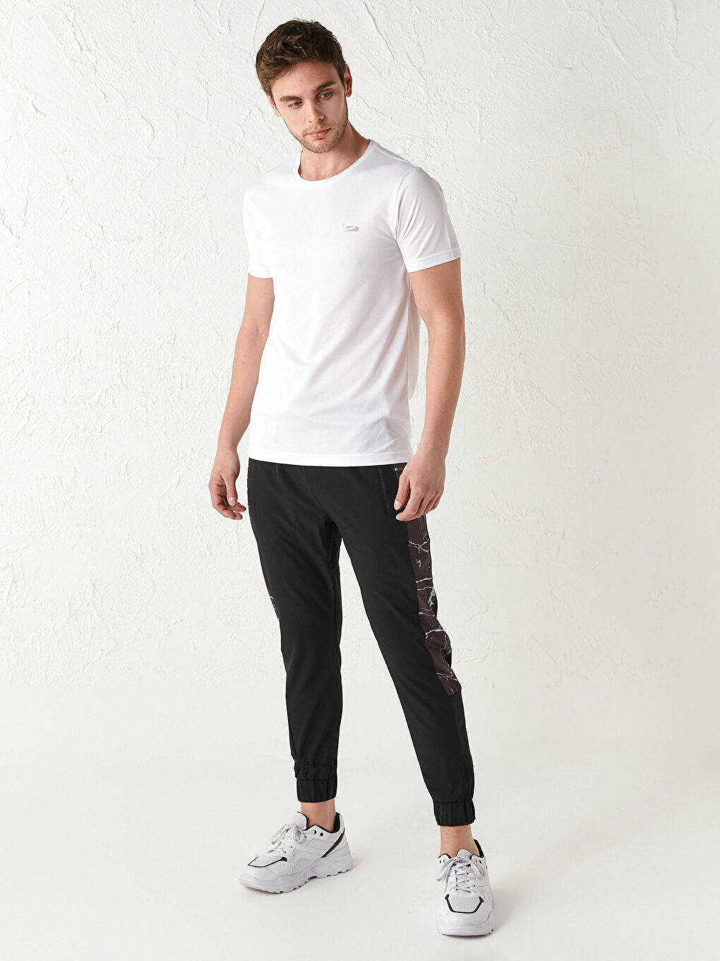 Siyah Standart Kalıp Aktif Spor Erkek Eşofman Altı