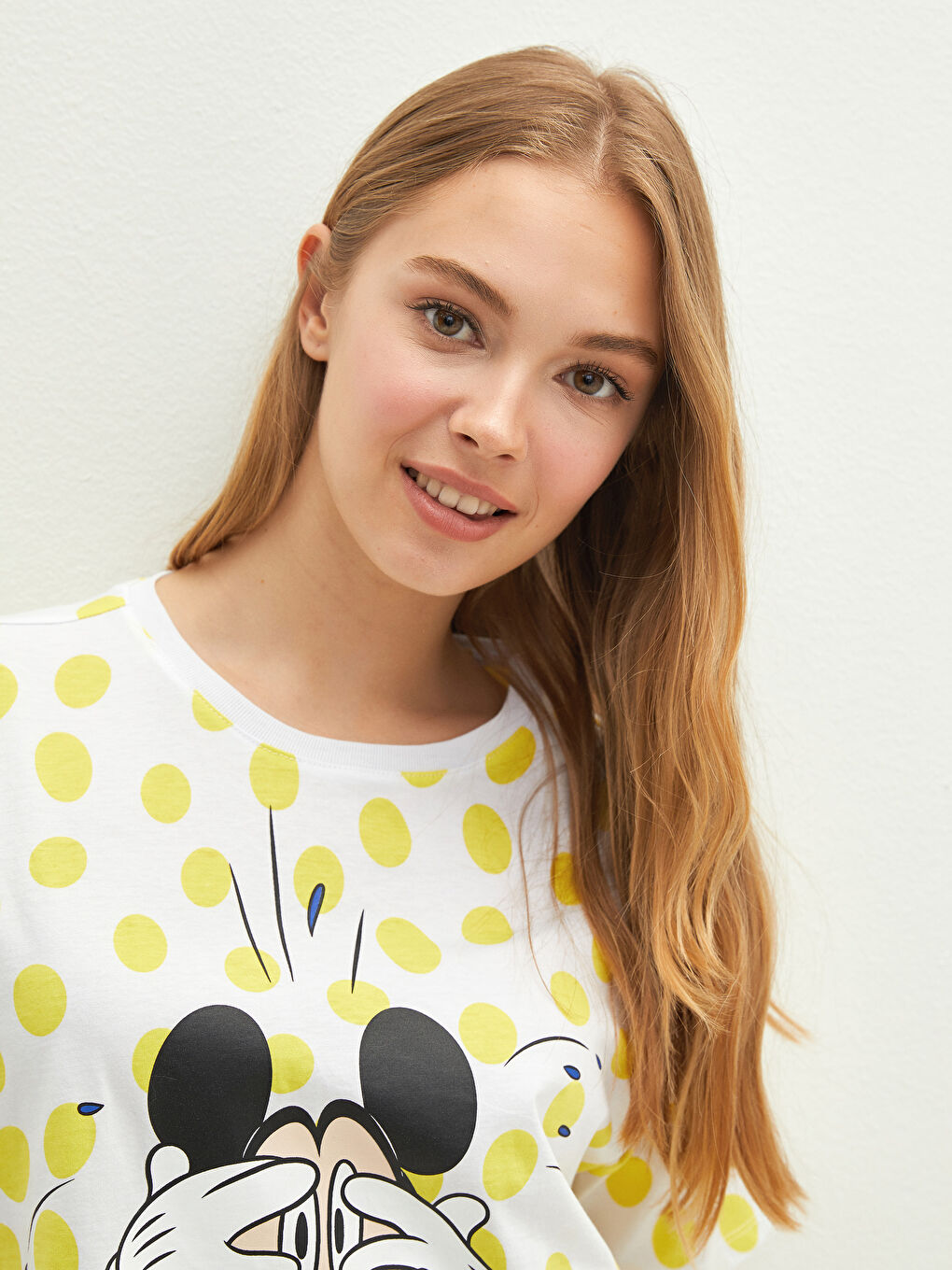 Beyaz Bisiklet Yaka Mickey Mouse Baskılı Kısa Kollu Kadın Pijama Takımı-2