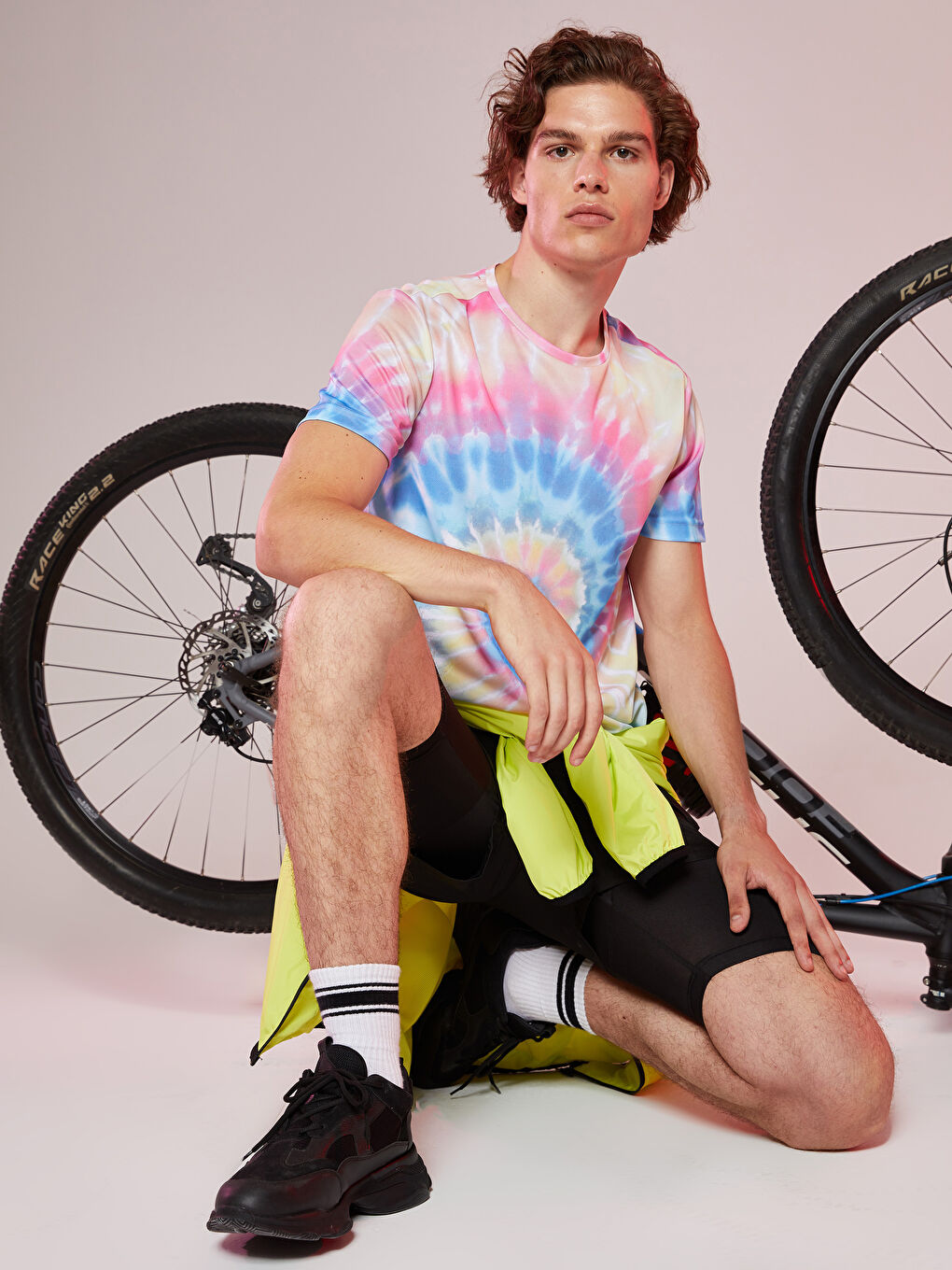 Turkuaz Bisiklet Yaka Kısa Kollu Baskılı Erkek Tişört-2