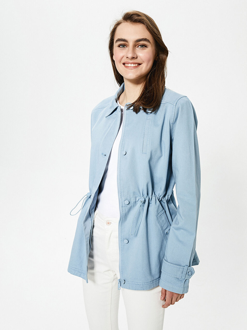 Mavi Ceket Yaka Cep Detaylı Uzun Kollu Kadın Trençkot-1