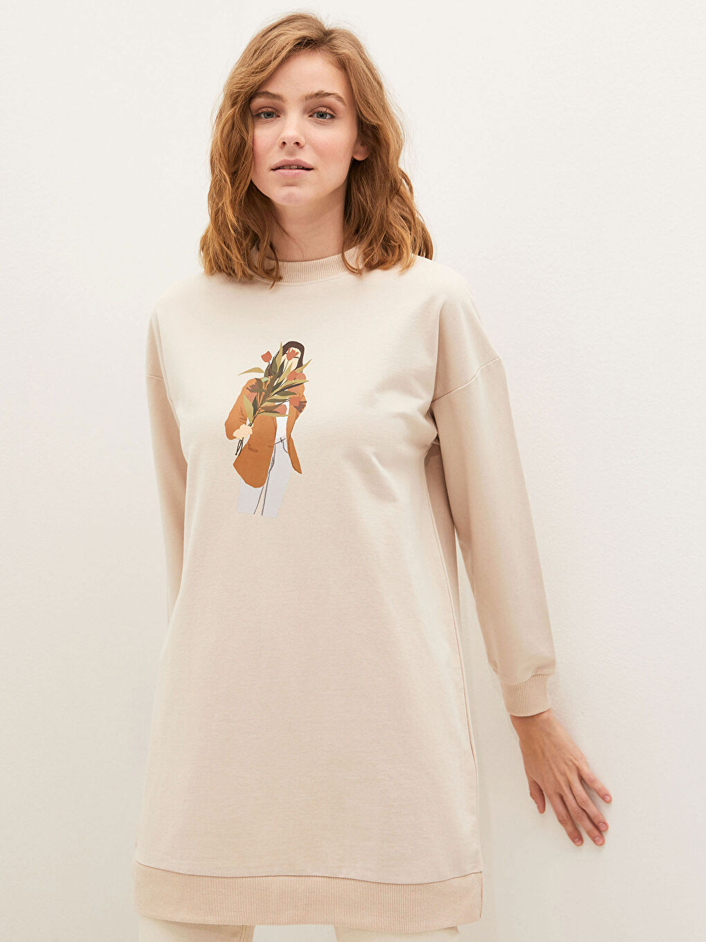 Bej Bisiklet Yaka Baskılı Uzun Kollu Kadın Sweatshirt Tunik