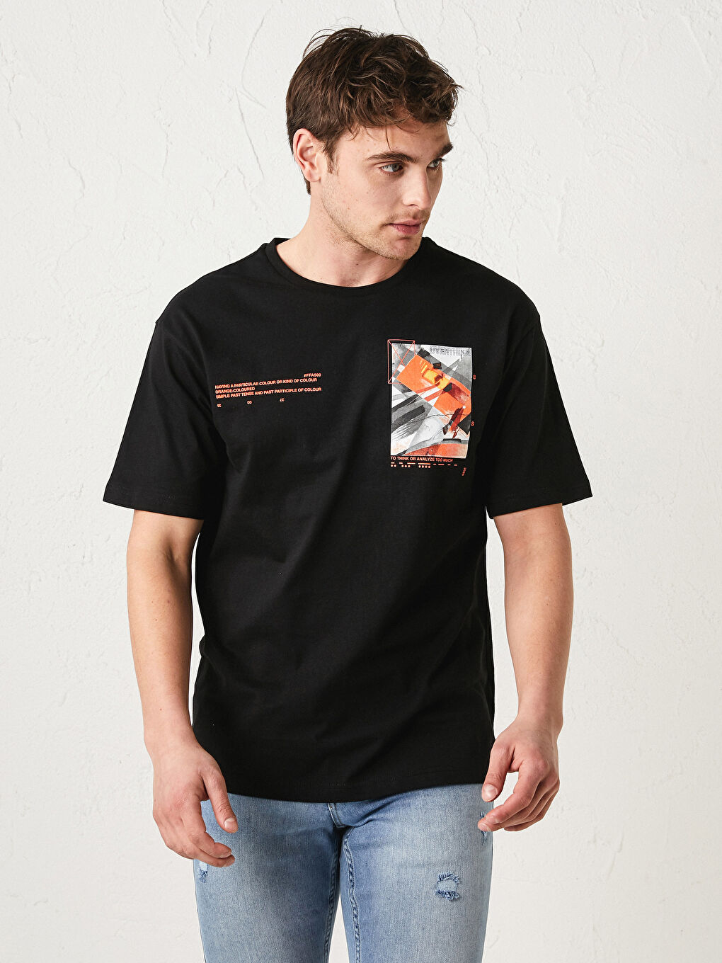 Siyah Bisiklet Yaka Kısa Kollu Baskılı Penye Erkek Tişört-1