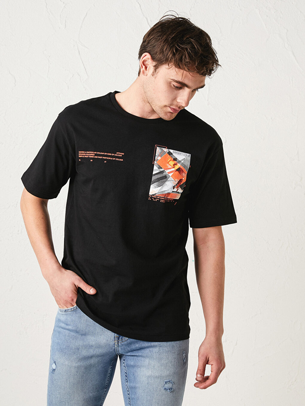 Siyah Bisiklet Yaka Kısa Kollu Baskılı Penye Erkek Tişört-2