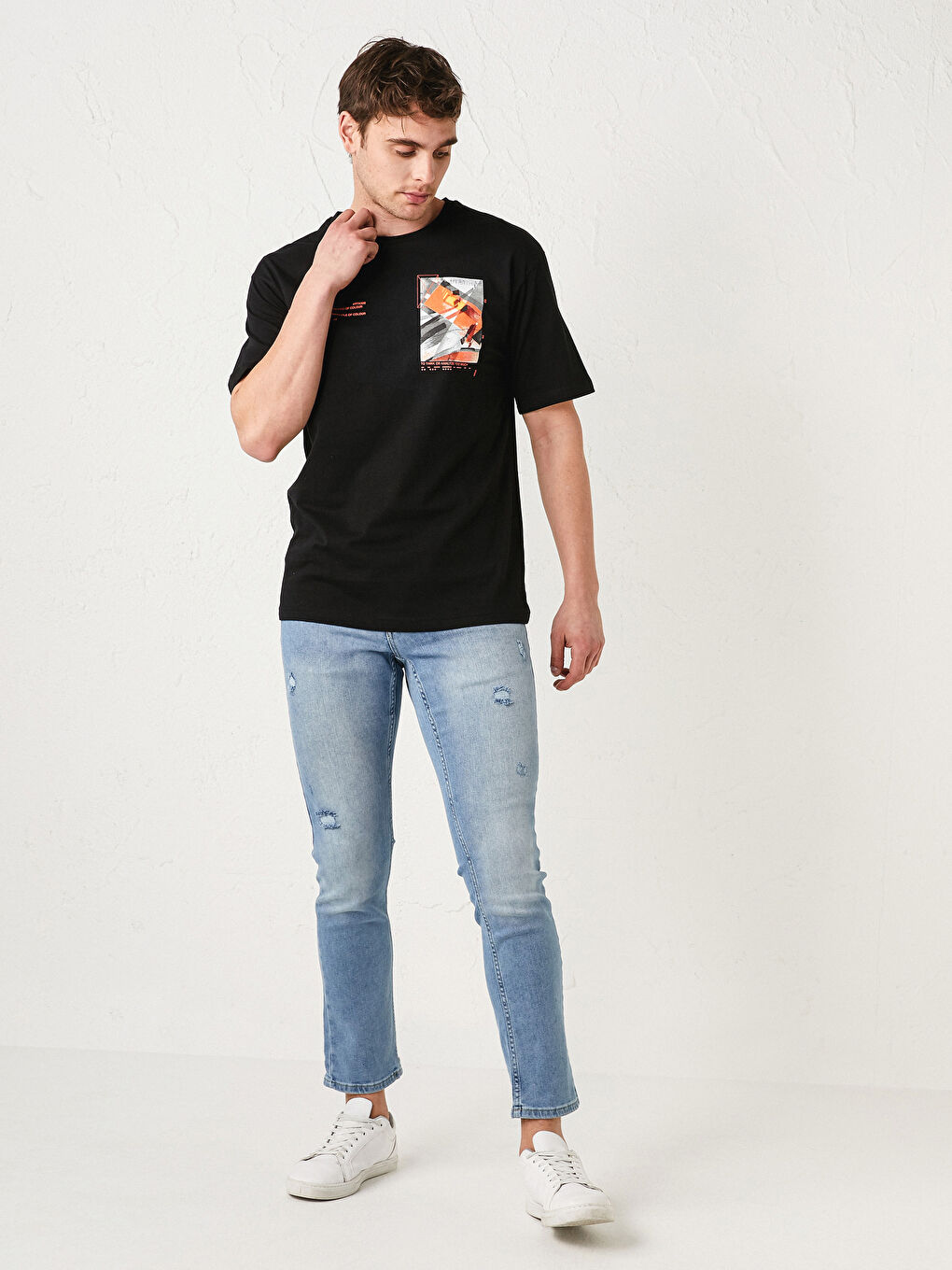 Siyah Bisiklet Yaka Kısa Kollu Baskılı Penye Erkek Tişört-3