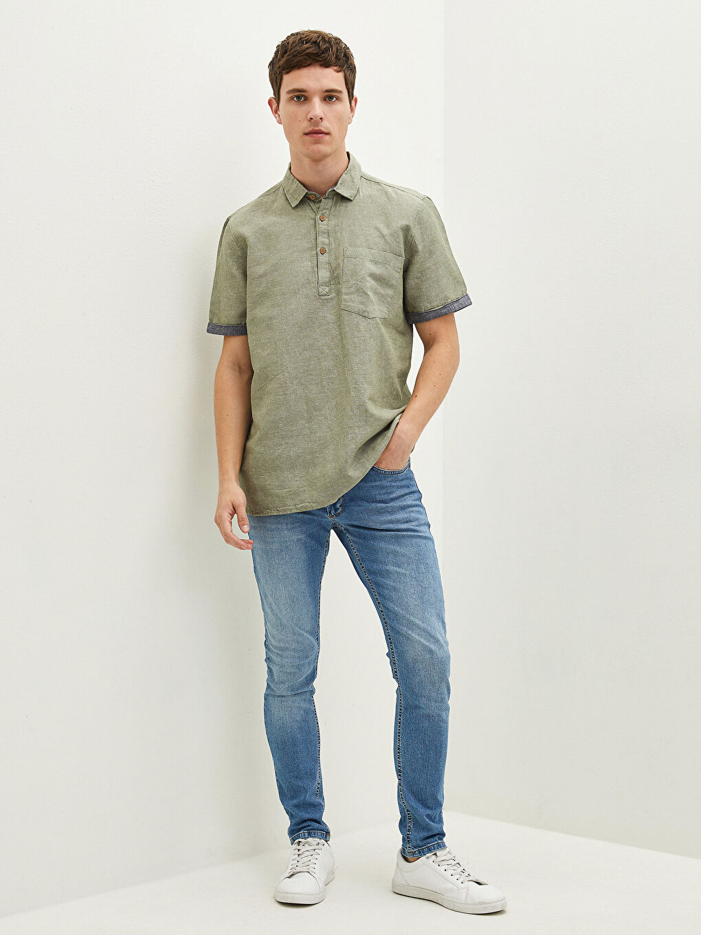 قميص رجالي بكم قصير بقصة عادية-2