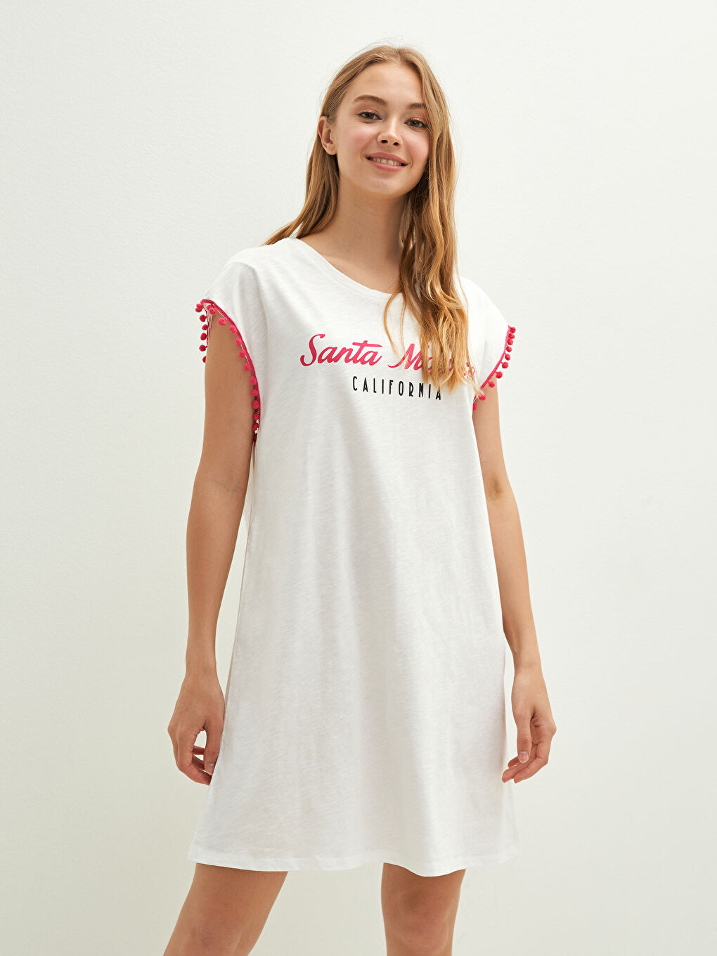 Rochie de Plajă pentru Femei din Bumbac cu Imprimeu, Guler Rotund și Detalii cu Ciucuri-1