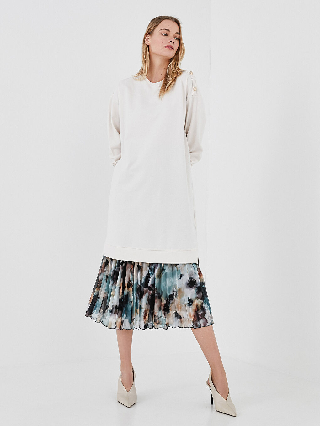 Gri Bisiklet Yaka Düz Uzun Kollu Kadın Sweatshirt Tunik-1