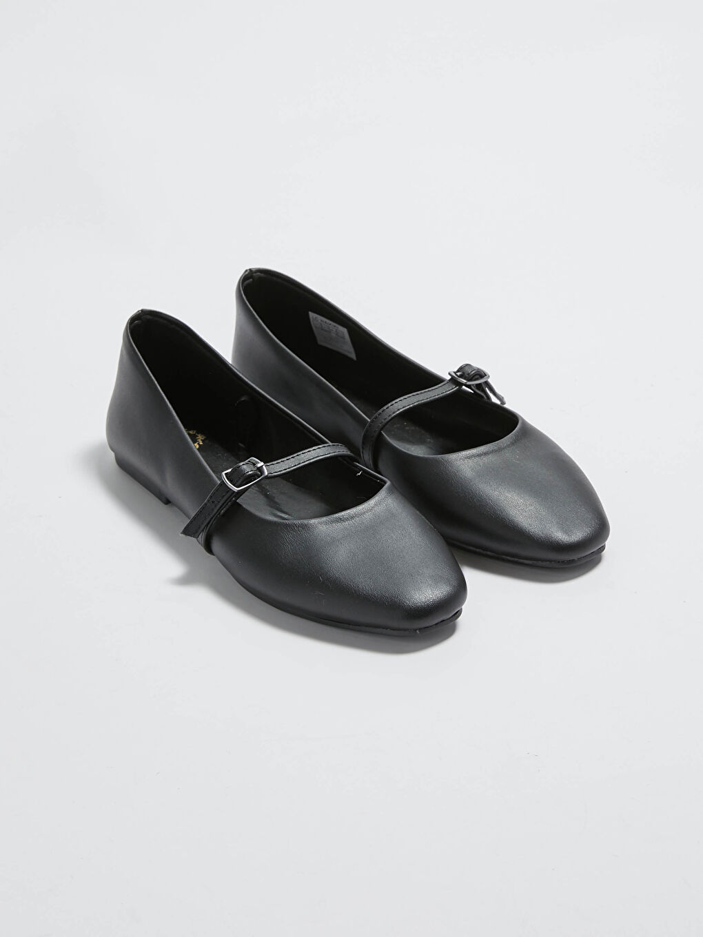 Siyah Kadın Deri Görünümlü Babet Ayakkabı