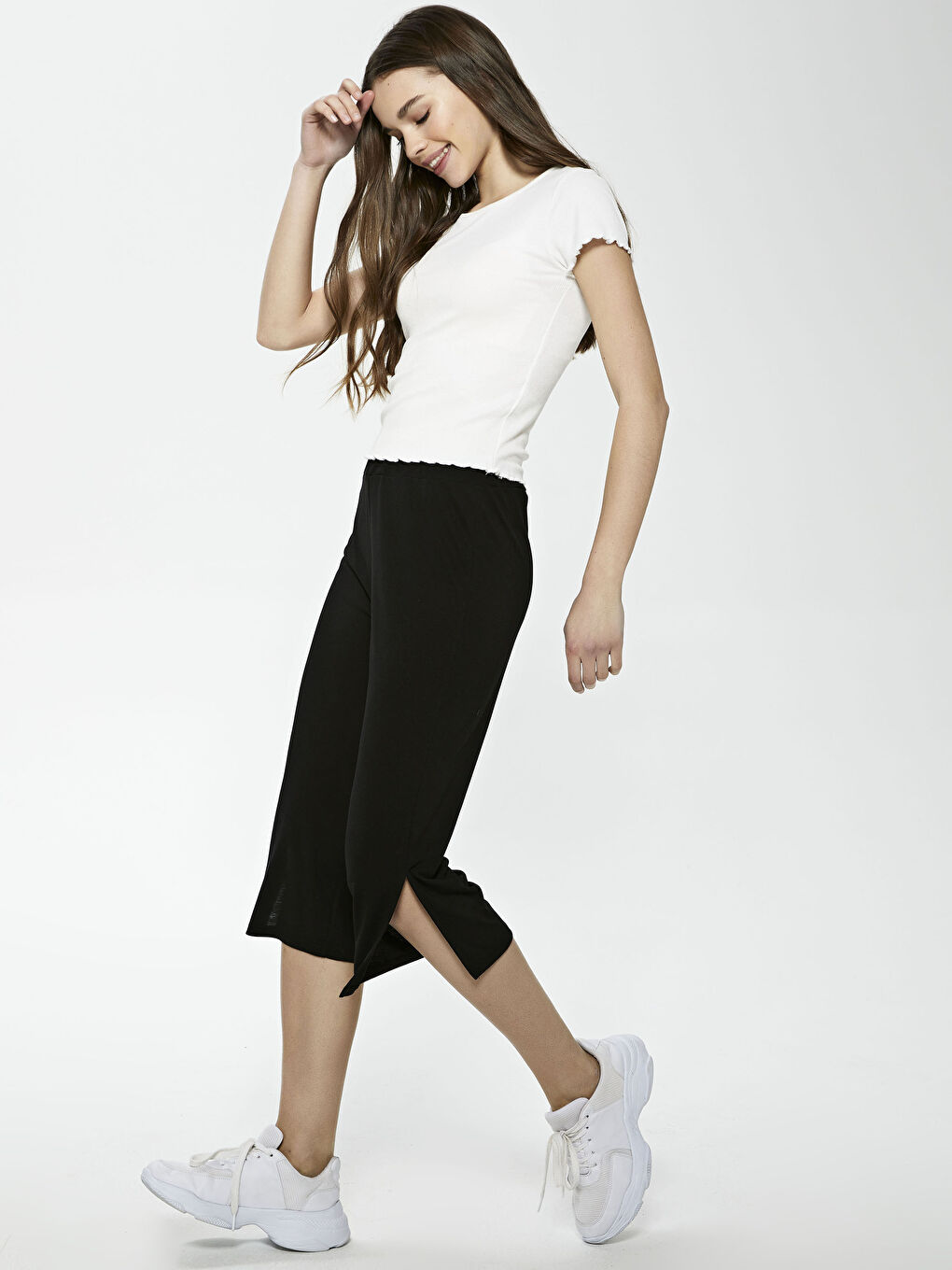 Elastic Waist Flat Slit Detailed Women's Capri-2