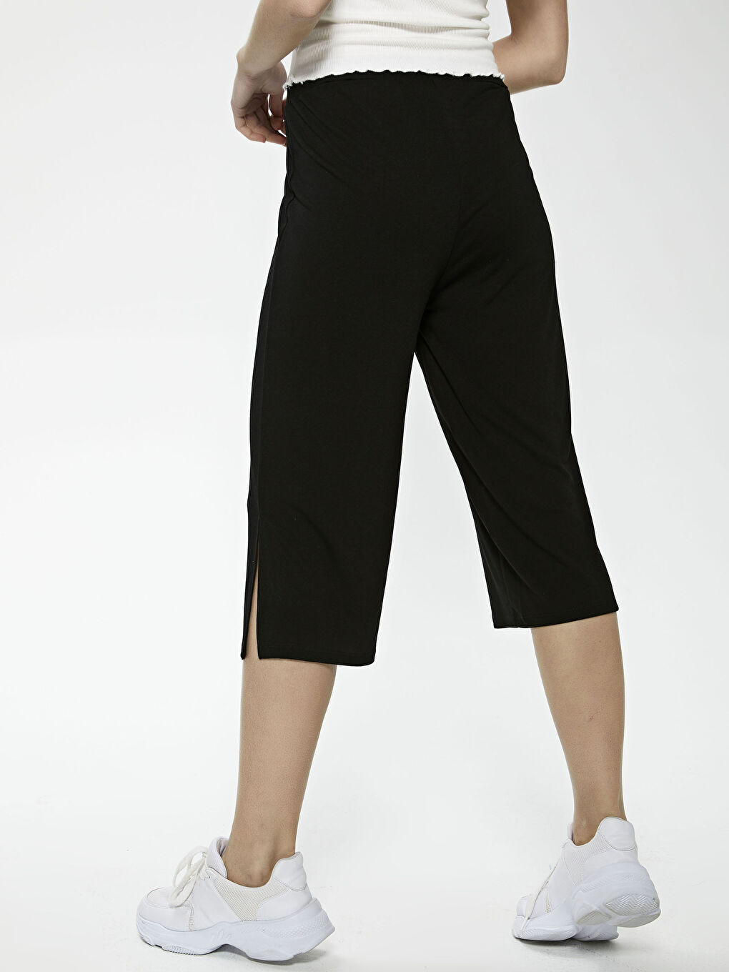 Elastic Waist Flat Slit Detailed Women's Capri-4