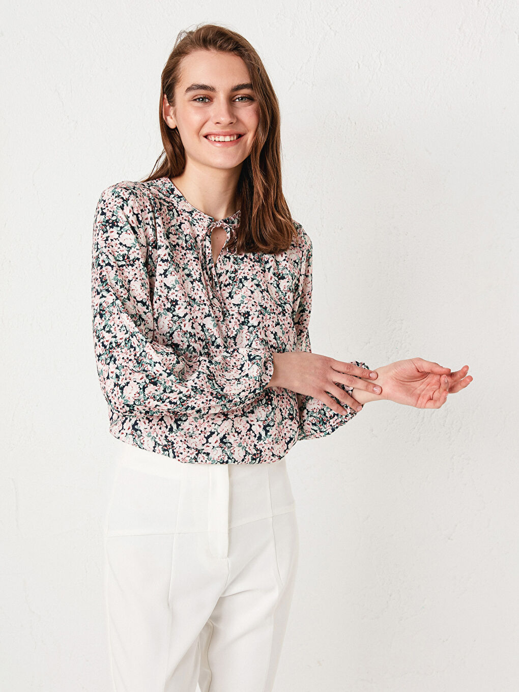 Tie Collar Printed Long Sleeve Viscose Women's Blouse-2