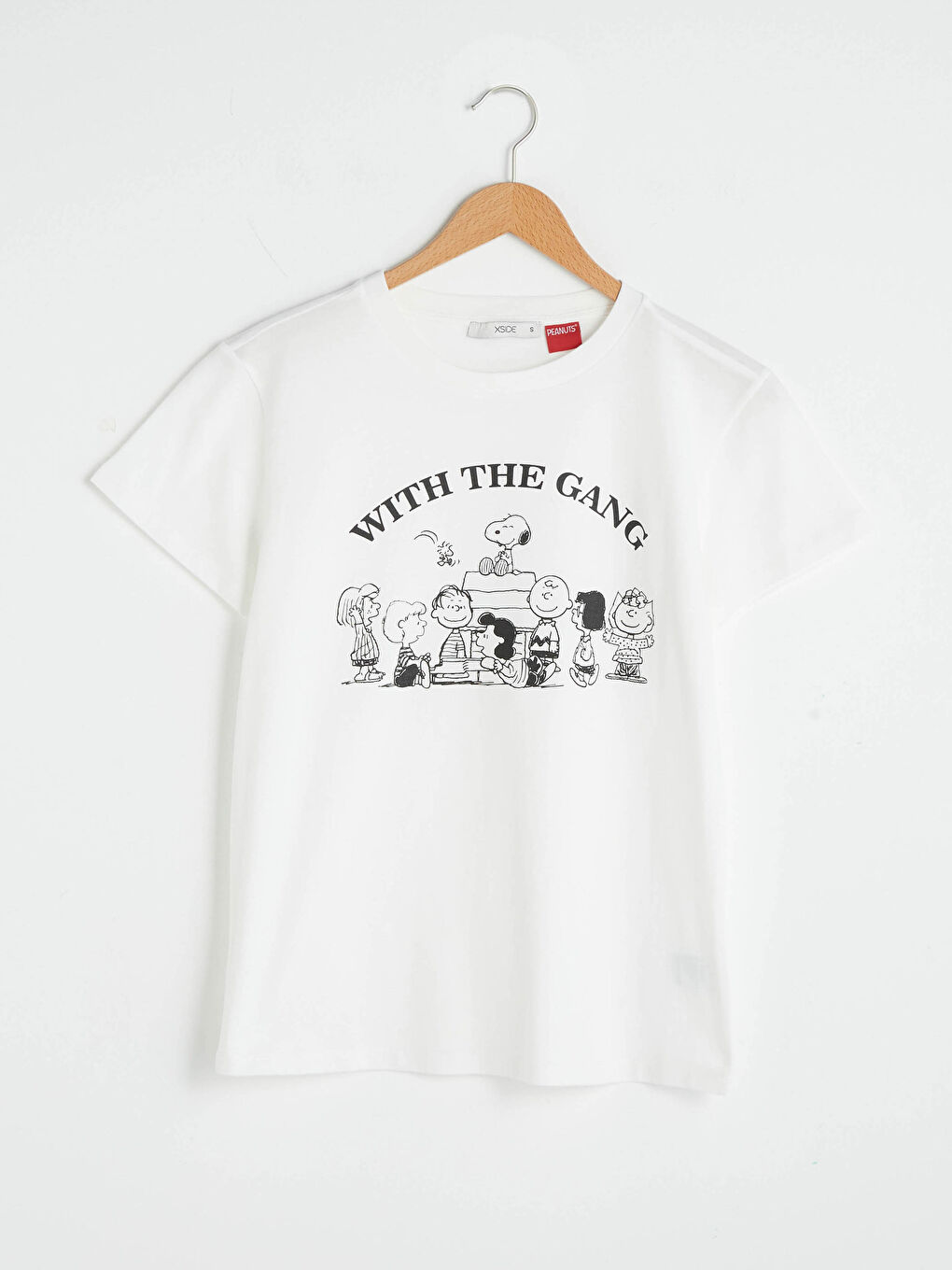 Ekru Bisiklet Yaka Snoopy Baskılı Kısa Kollu Pamuklu Kadın Tişört-10