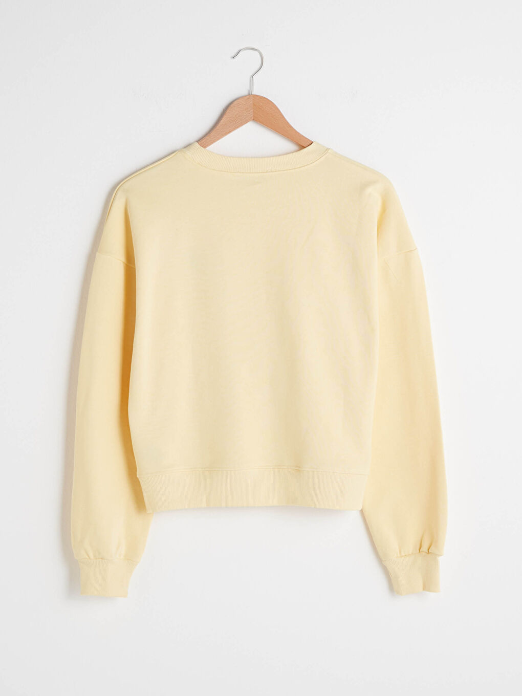 Sarı Bisiklet Yaka Nakışlı Uzun Kollu Kadın Sweatshirt-6