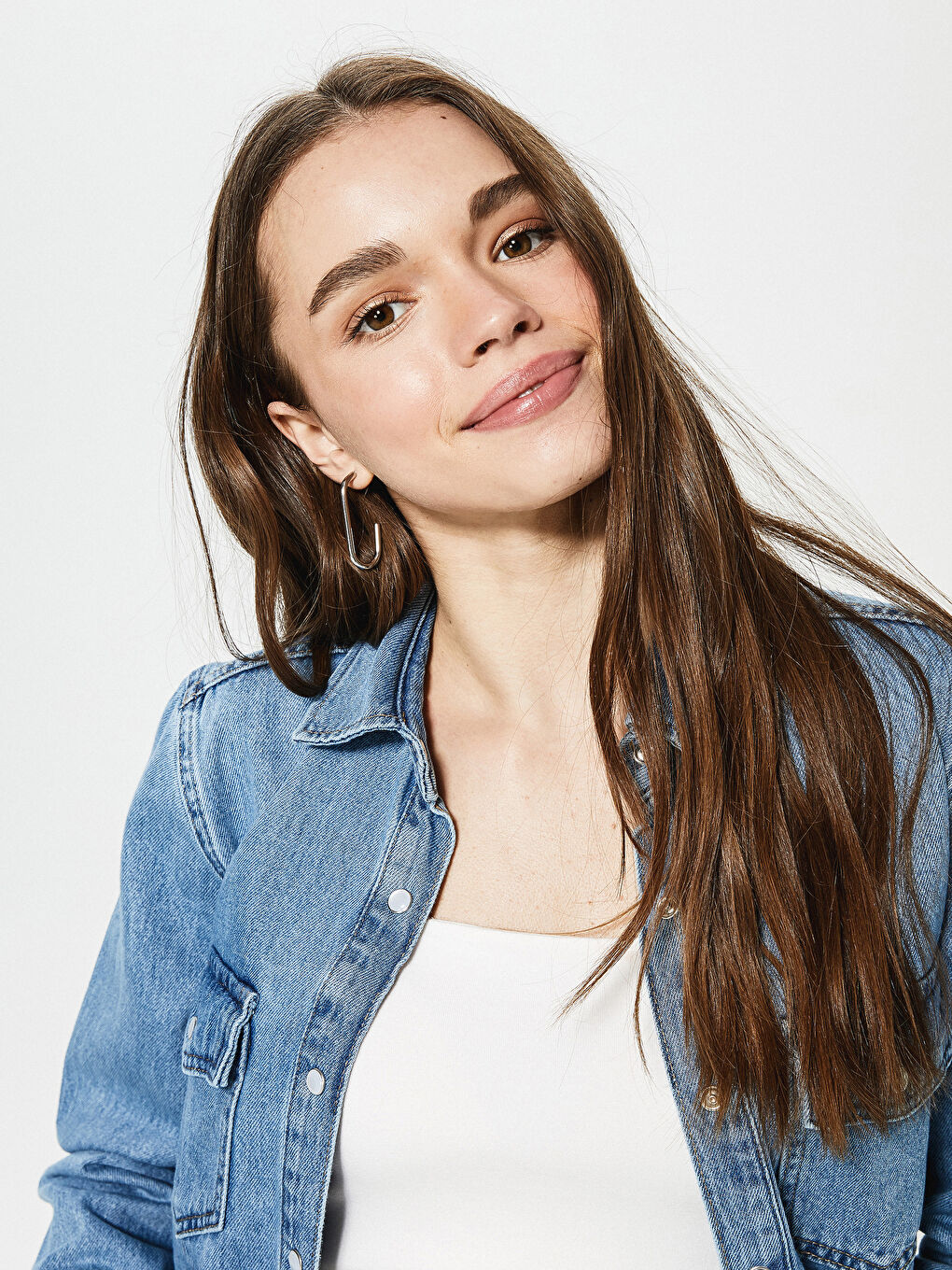 Cămașă din denim cu guler, detalii buzunar și mânecă lungă pentru Femei-2