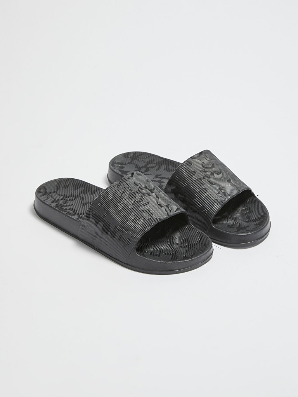 Siyah Kamuflaj Desenli Erkek Terlik