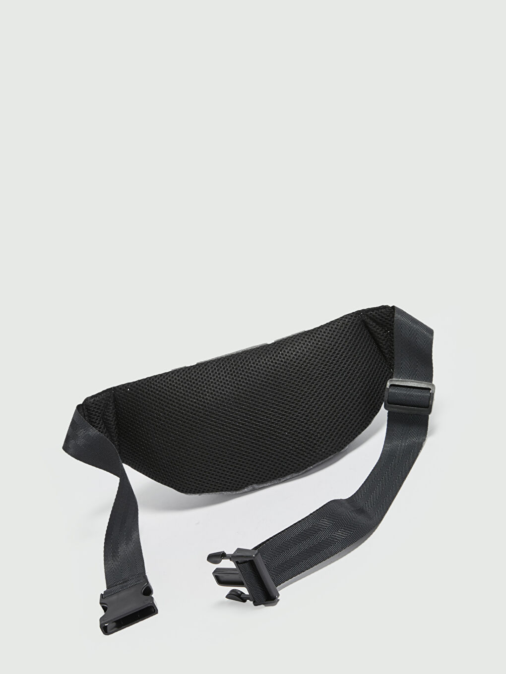 Gri Etiket Detaylı Erkek Bel Çantası-3