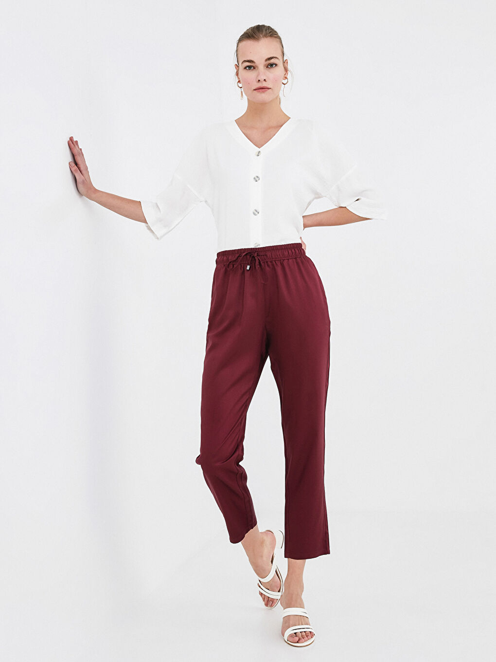 LCWAIKIKI Basic Elastic Waist Wide Fit Pocket Detailed Viscose Women's Trousers -S1DS32Z8-HMB