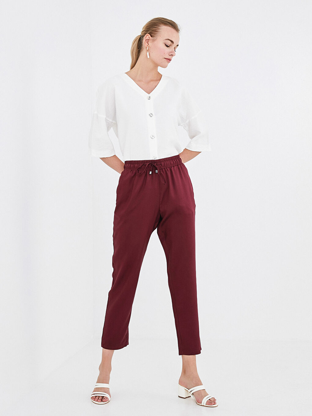 LCWAIKIKI Basic Elastic Waist Wide Fit Pocket Detailed Viscose Women's Trousers -S1DS32Z8-HMB