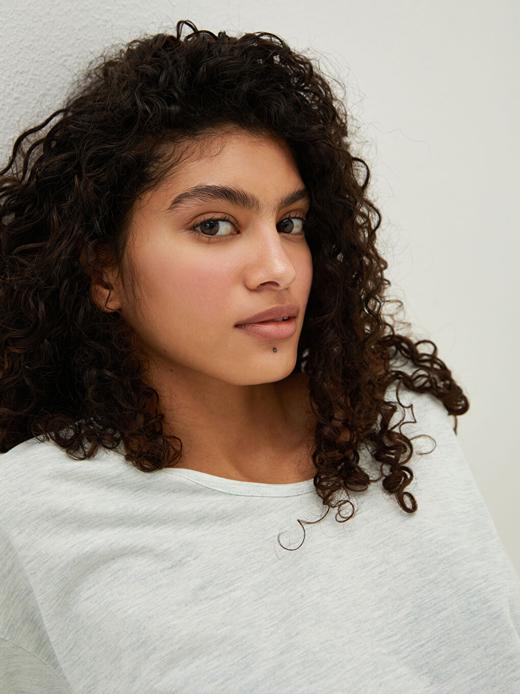 Yeşil U Yaka Düz Kısa Kollu Kadın Tişört-2