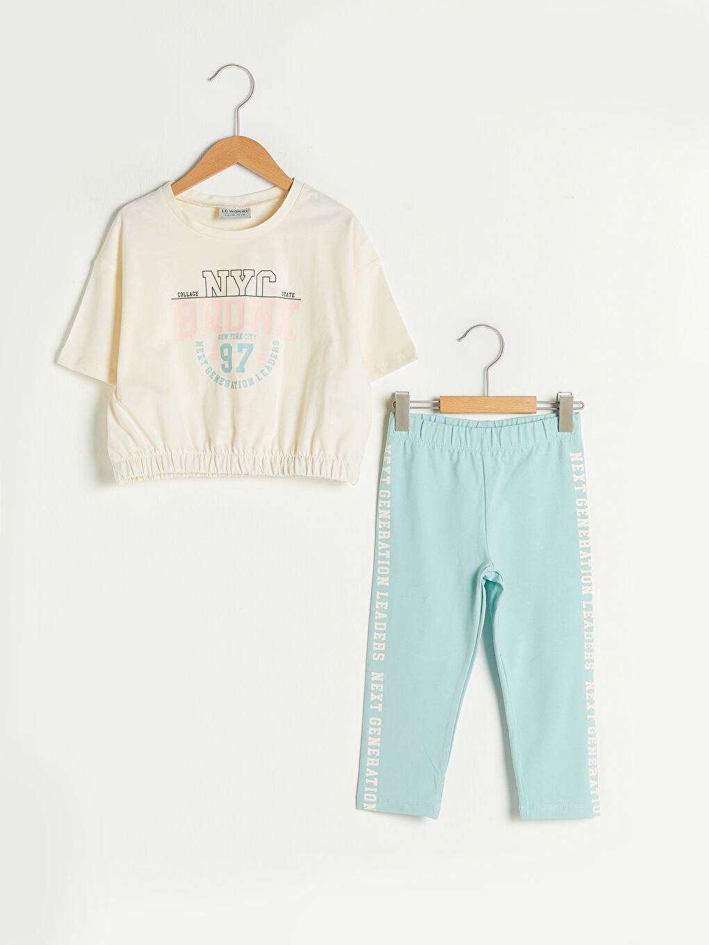 Crew Neck Printed Short Sleeve Girl's Sweatshirt and Tights