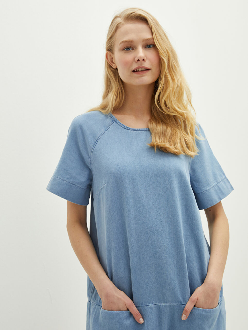 Bej Bisiklet Yaka Düz Kısa Kollu Kadın Jean Elbise-3