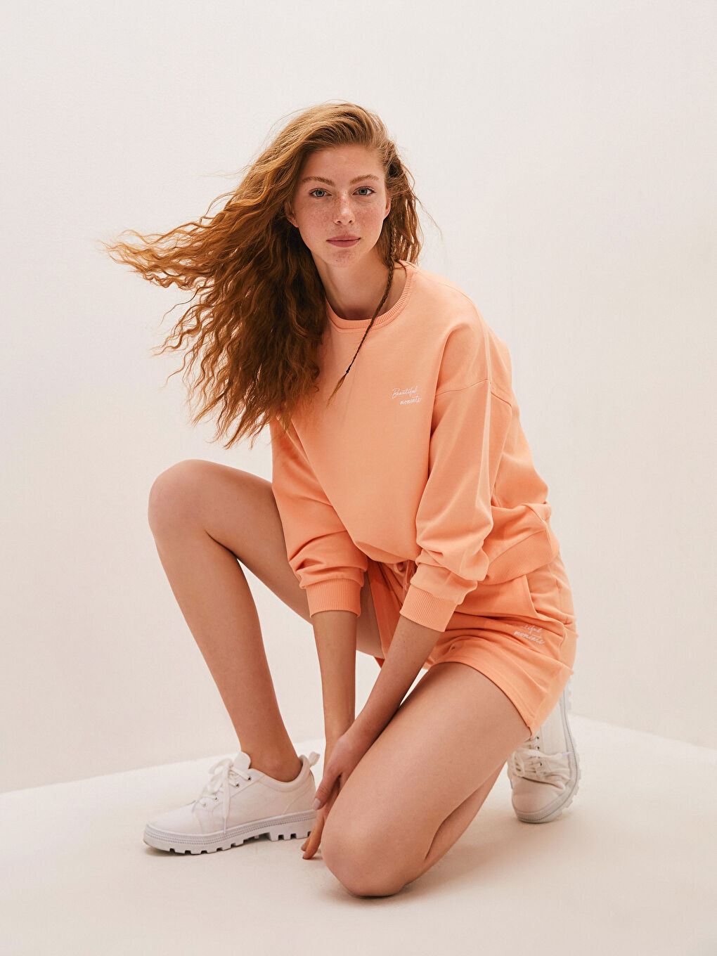 Mercan Bisiklet Yaka Baskılı Sweatshirt