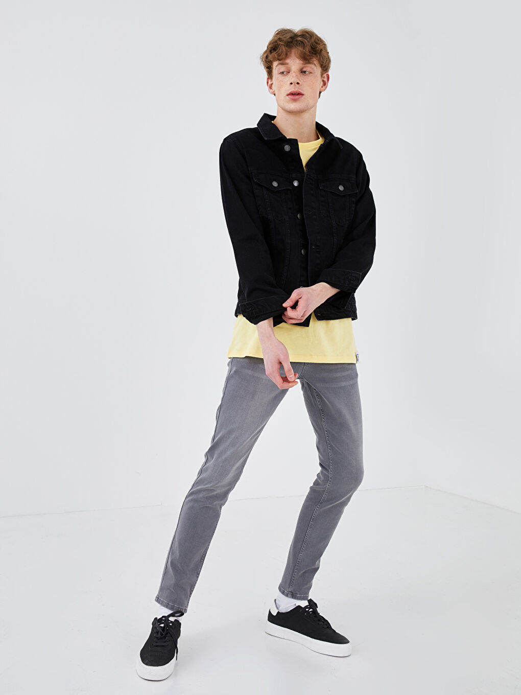 جاكيت جينز رجالي بقصة عادية-4