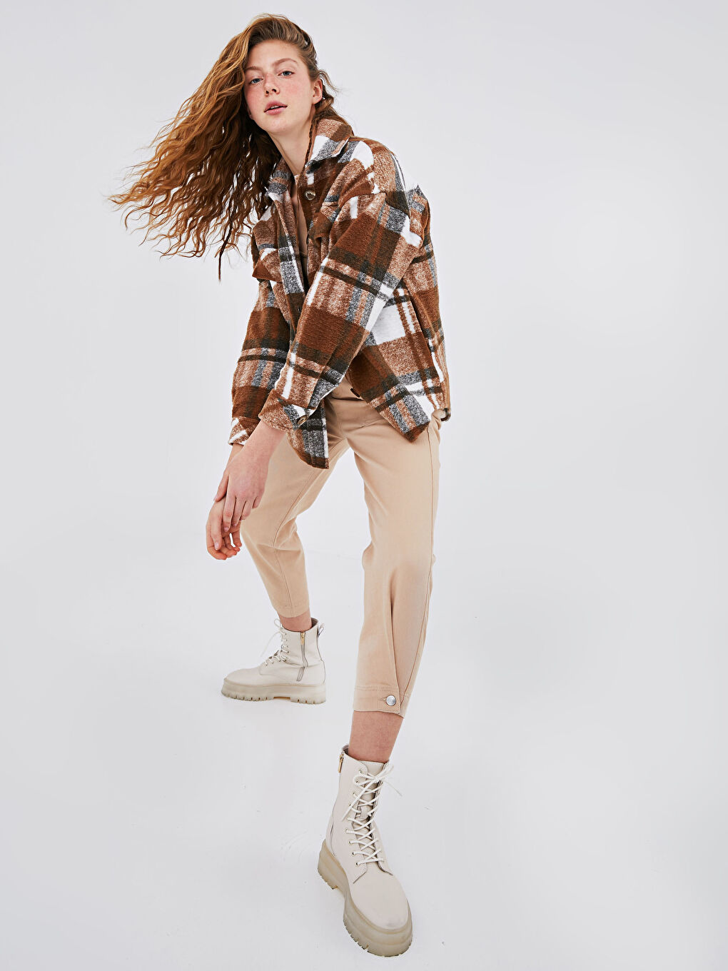 Žena BEŽ Traperice-1