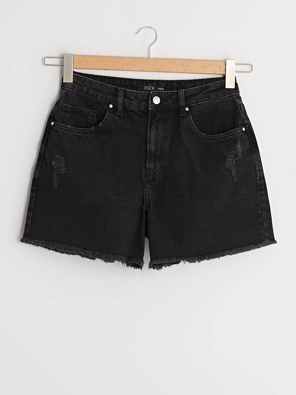 Pocket Detail Mom Fit Women's Denim Shorts-5