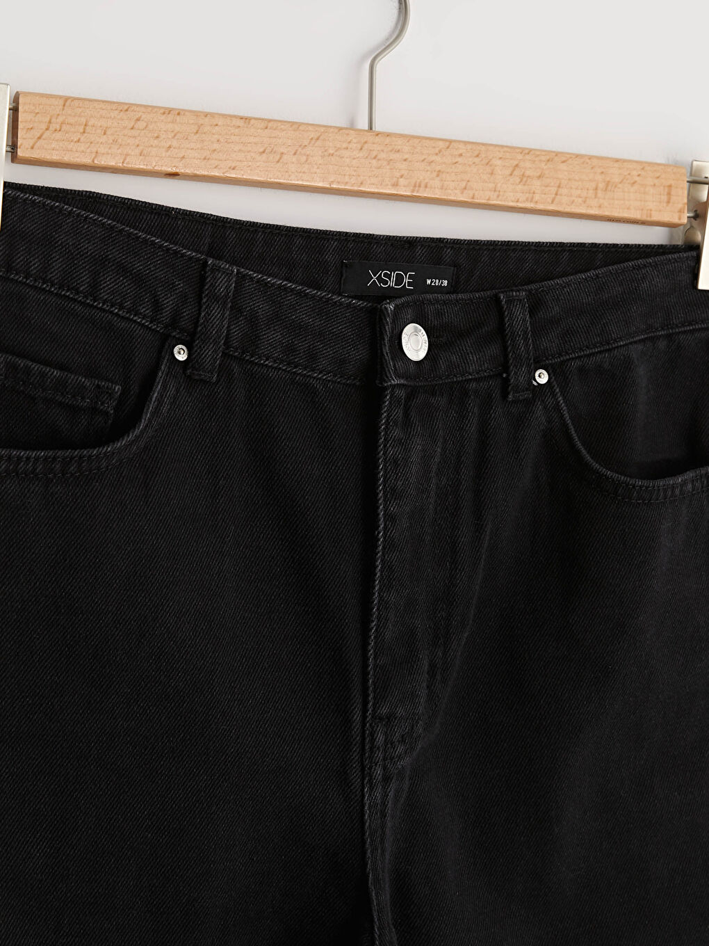 شورت جينز للسيدات بتفاصيل جيوب بقصة عادية-6