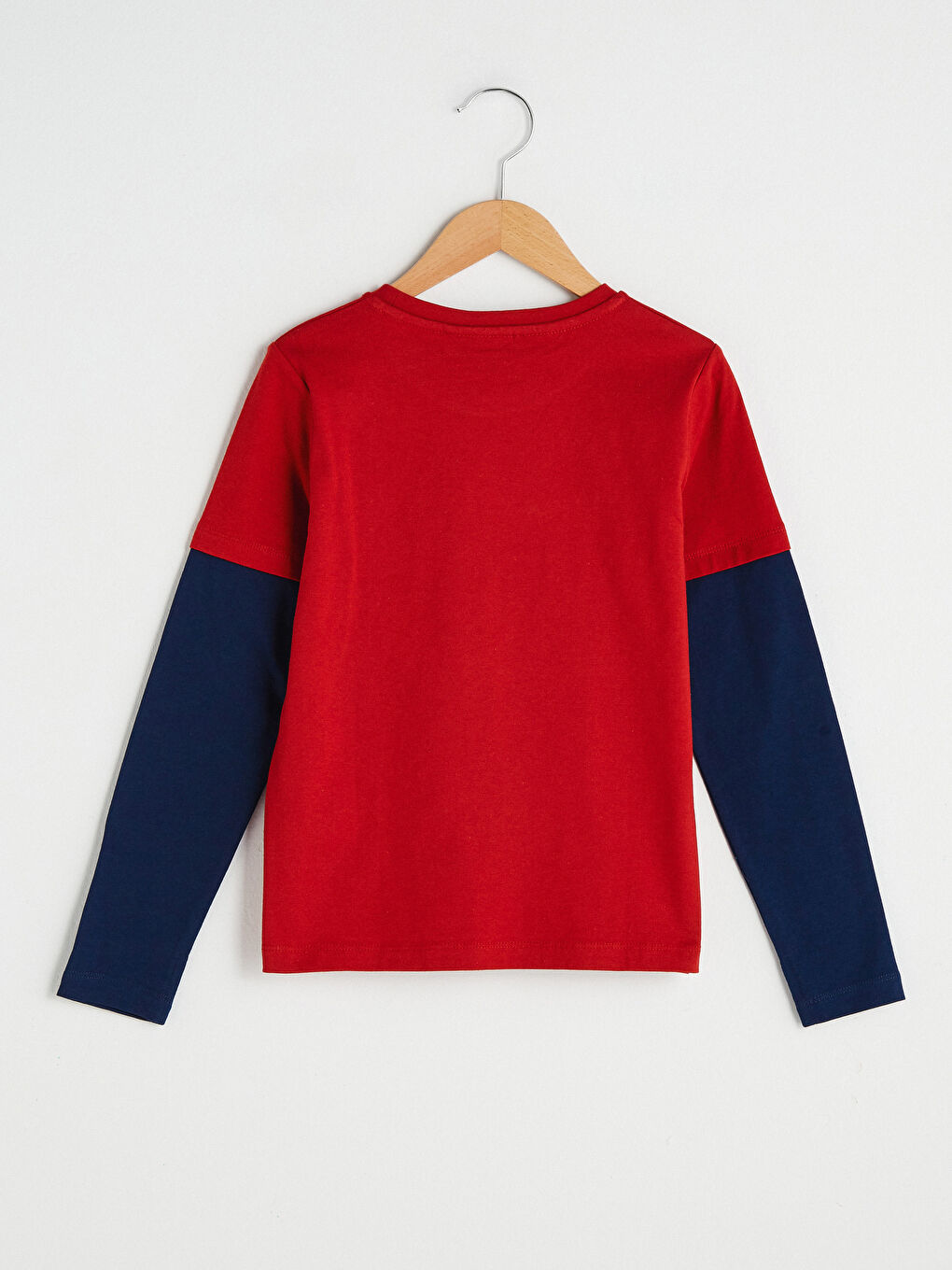 LCW Kids Crew Neck Barcelona Printed Long Sleeve Boy Fan T-Shirt -S1DY69Z4-J4N