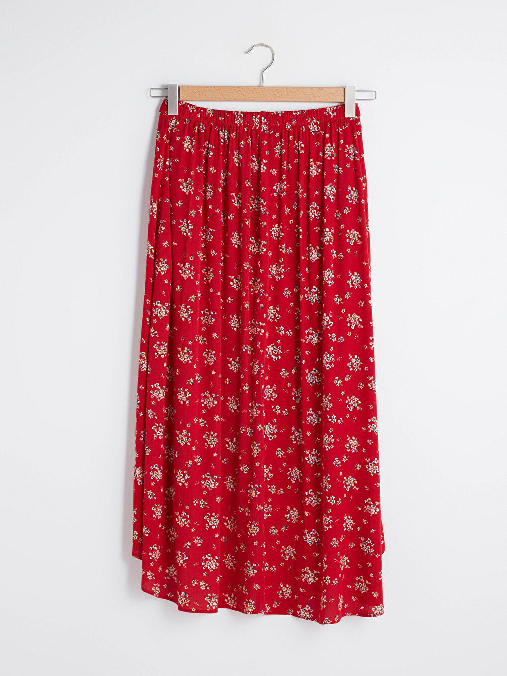 Kırmızı Beli Lastikli Çiçek Baskılı Bağlama Detaylı Krinkle Kumaş Kadın Etek-3