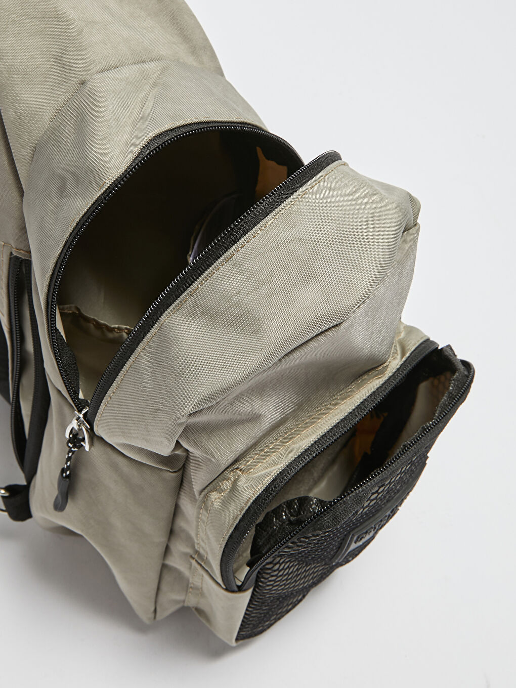 Bej Tek Omuz Askılı Sırt ve Göğüs Çantası-2