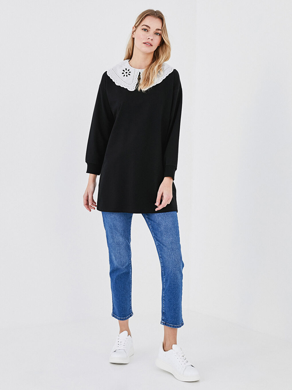 Siyah Dantelli Bisiklet Yaka Uzun Kollu Kadın Sweatshirt Tunik-2