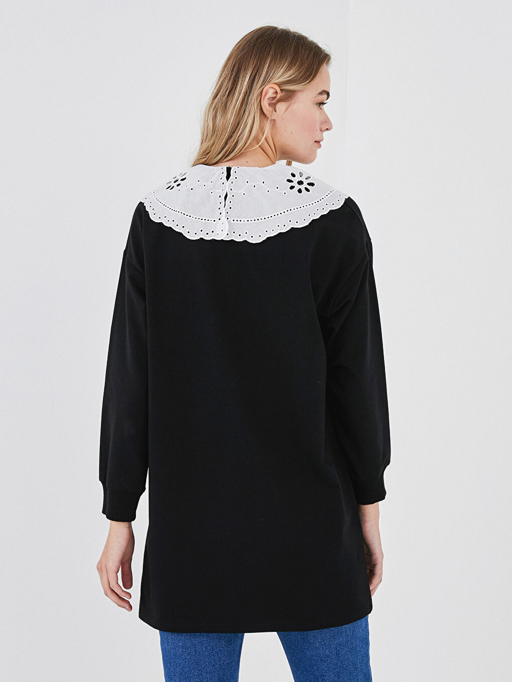 Siyah Dantelli Bisiklet Yaka Uzun Kollu Kadın Sweatshirt Tunik-3