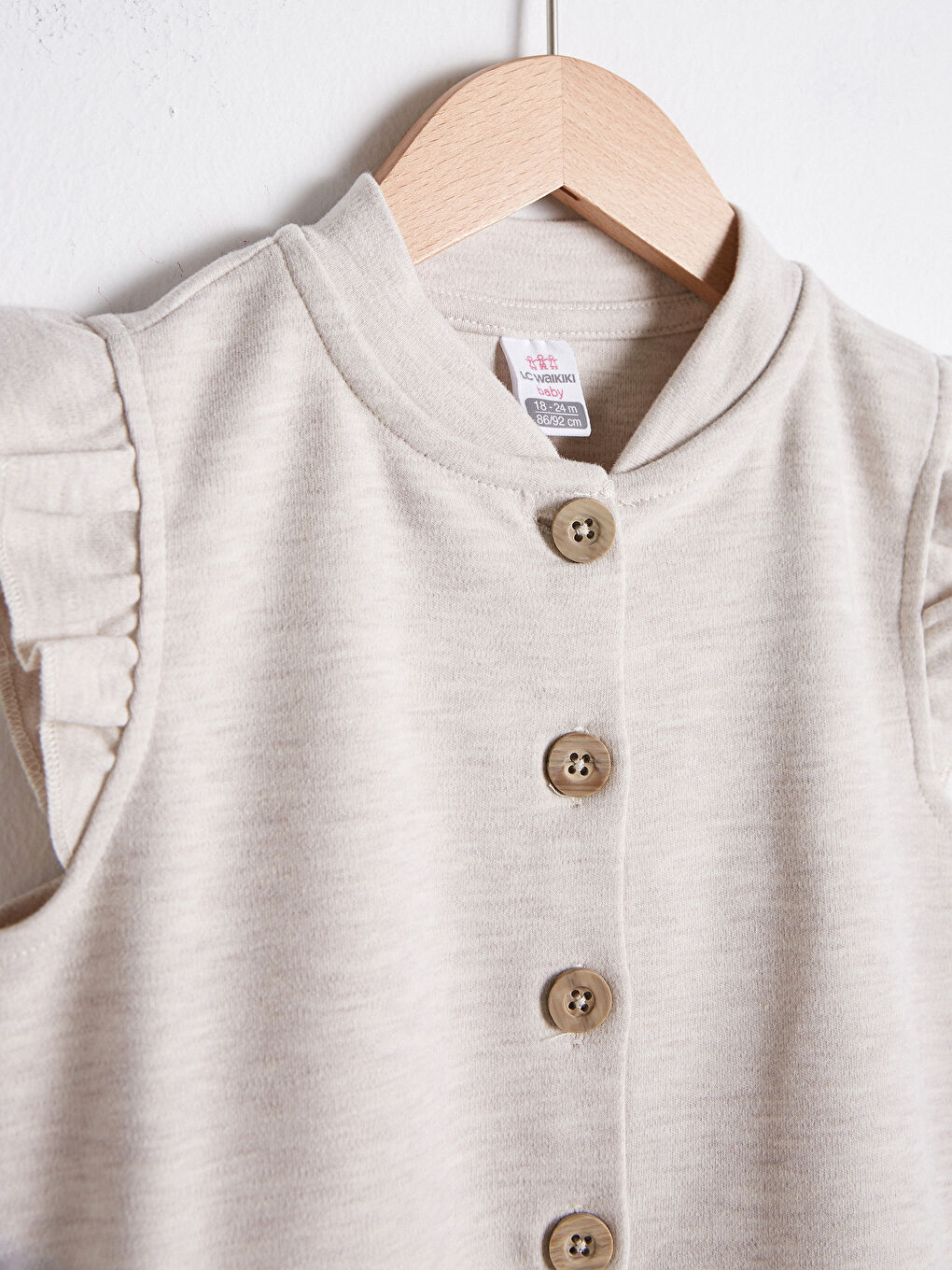 Bej Kız Bebek Yelek-2