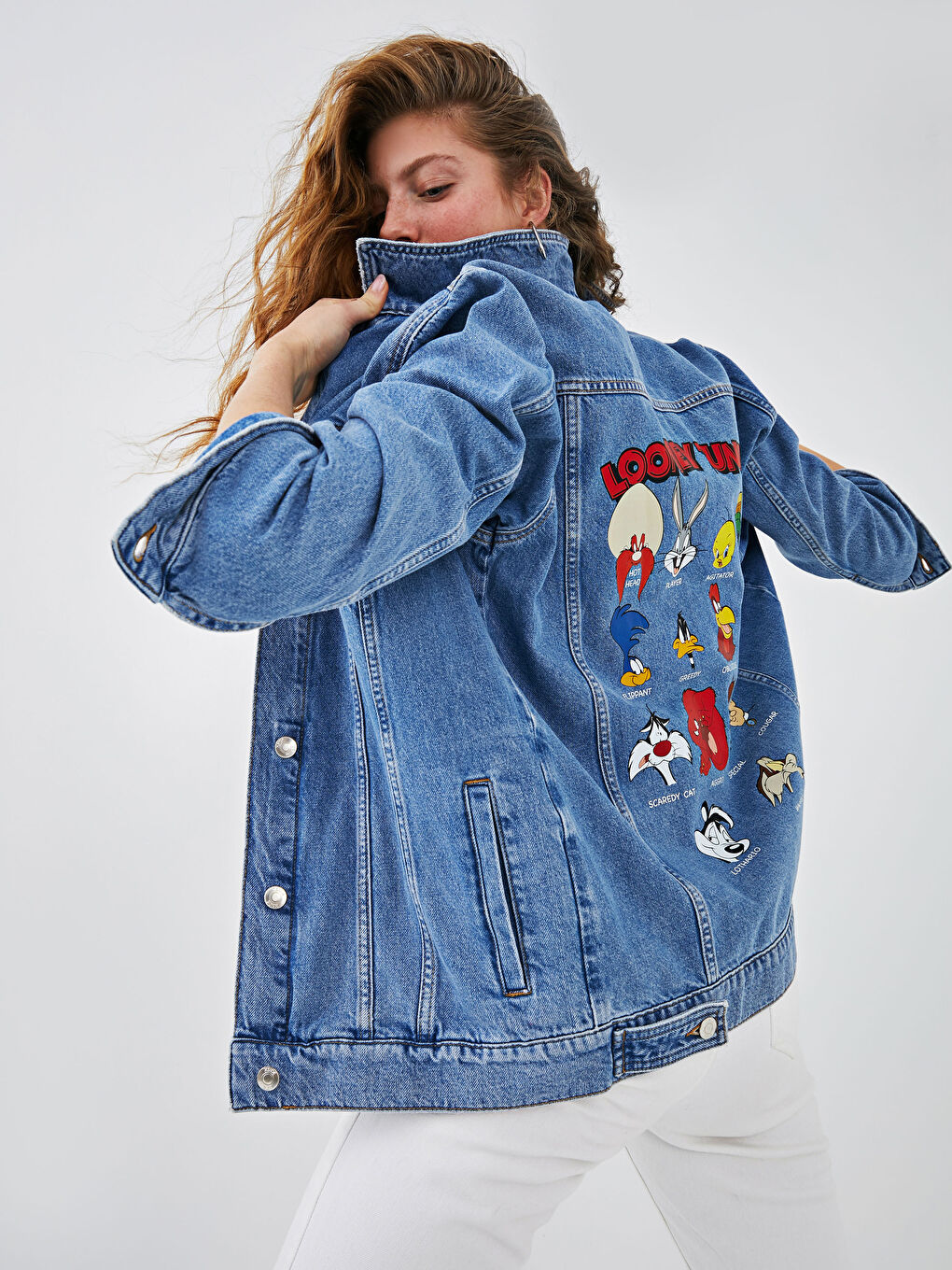 Mavi Bugs Bunny Baskılı Uzun Kollu Kadın Jean Ceket