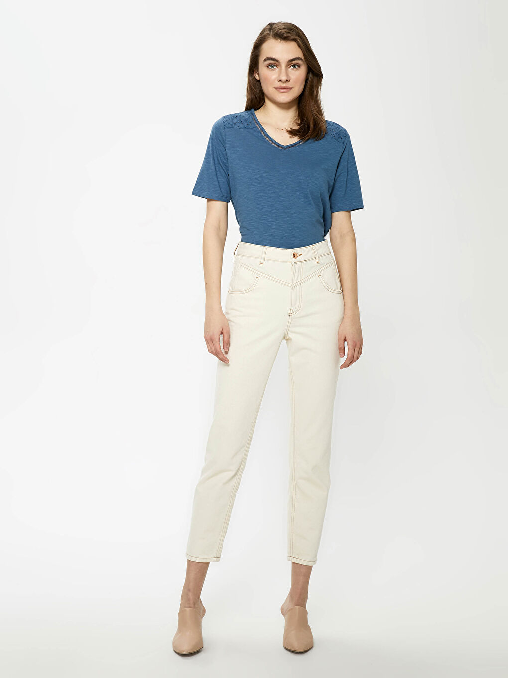 Блузка для жінок з коротким рукавом, V-подібним вирізом та вишивкою-2