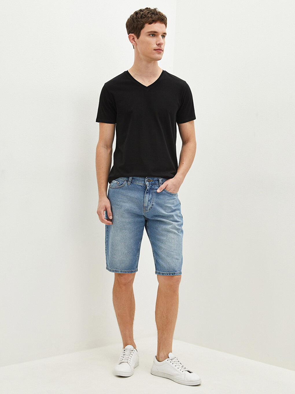V Neck Short Sleeve Basic Cotton Men's T-shirt-4
