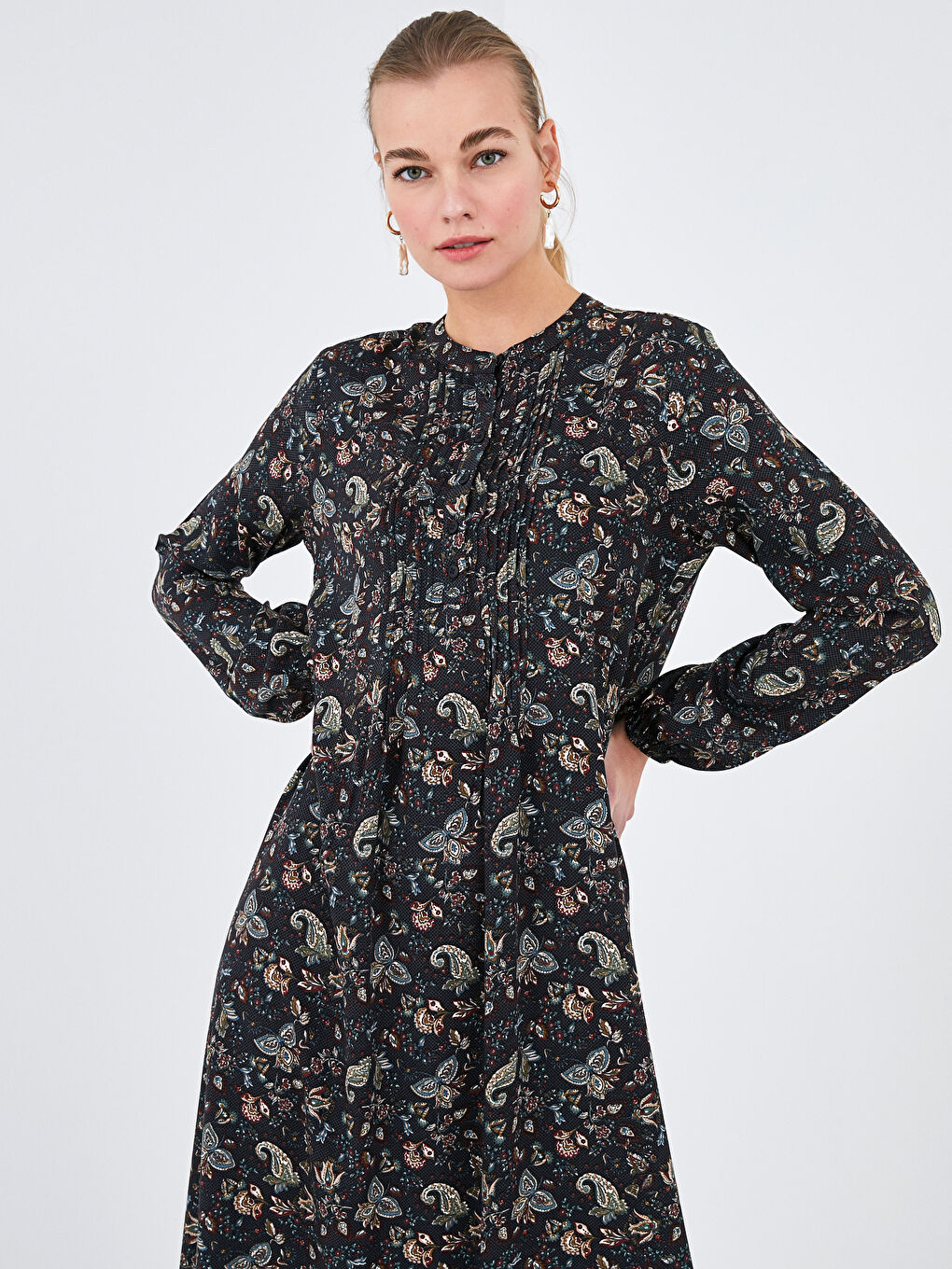 Bej Hakim Yaka Desenli Uzun Kollu Belmando Kumaş Kadın Elbise-2