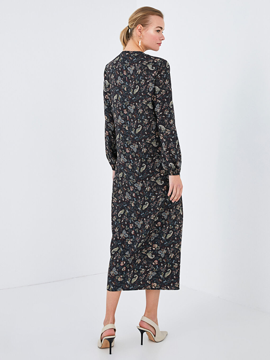 Bej Hakim Yaka Desenli Uzun Kollu Belmando Kumaş Kadın Elbise-4