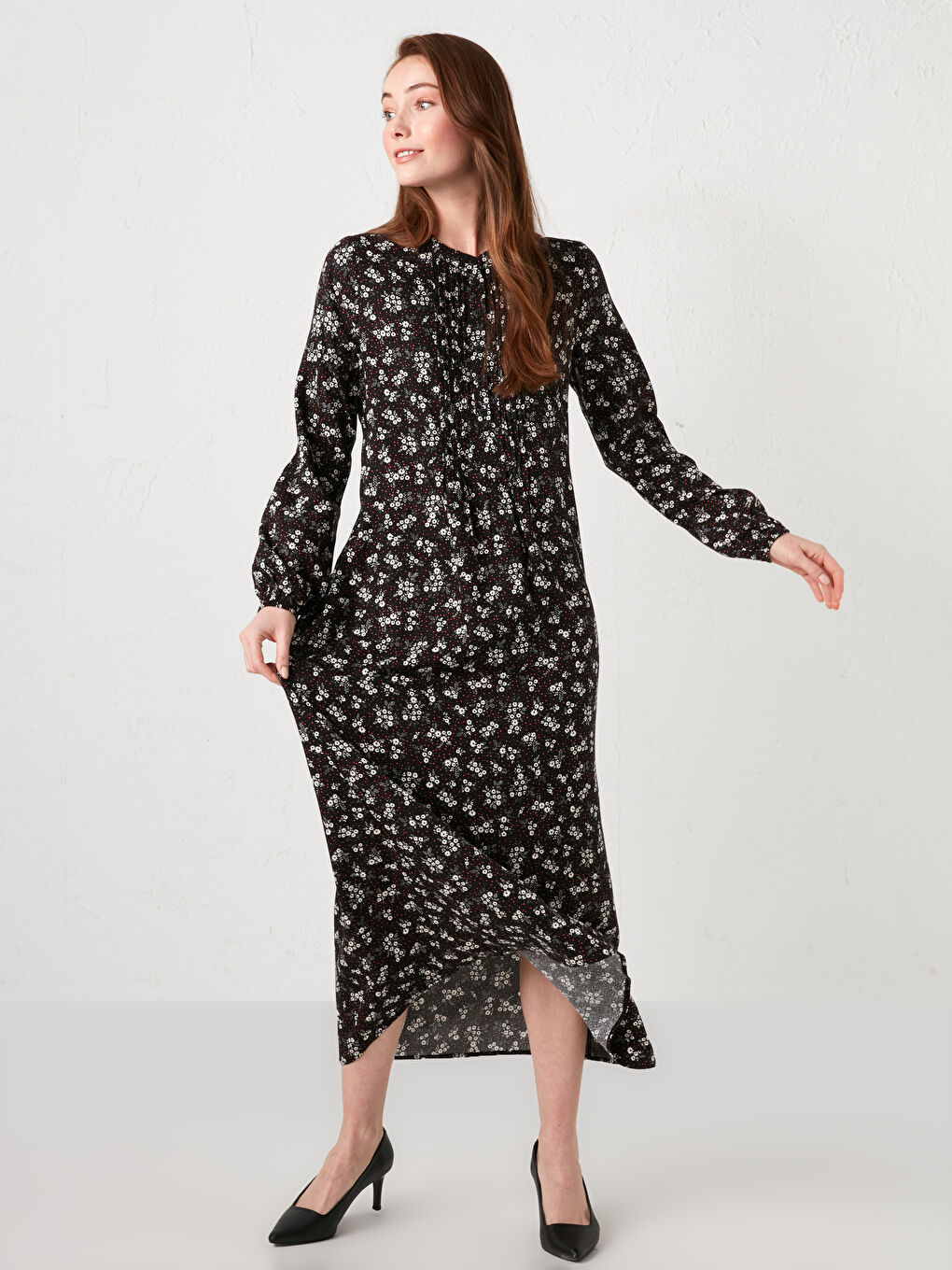 فستان نسائي قماش بلماندو ياقة مندرين مُزهر كم طويل-1