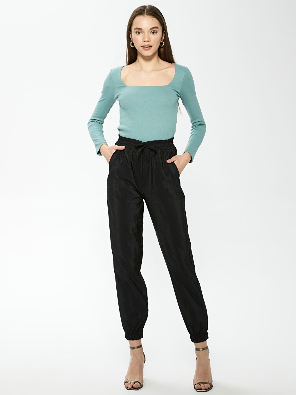 Square Collar Plain Long Sleeve Women's T-Shirt-1