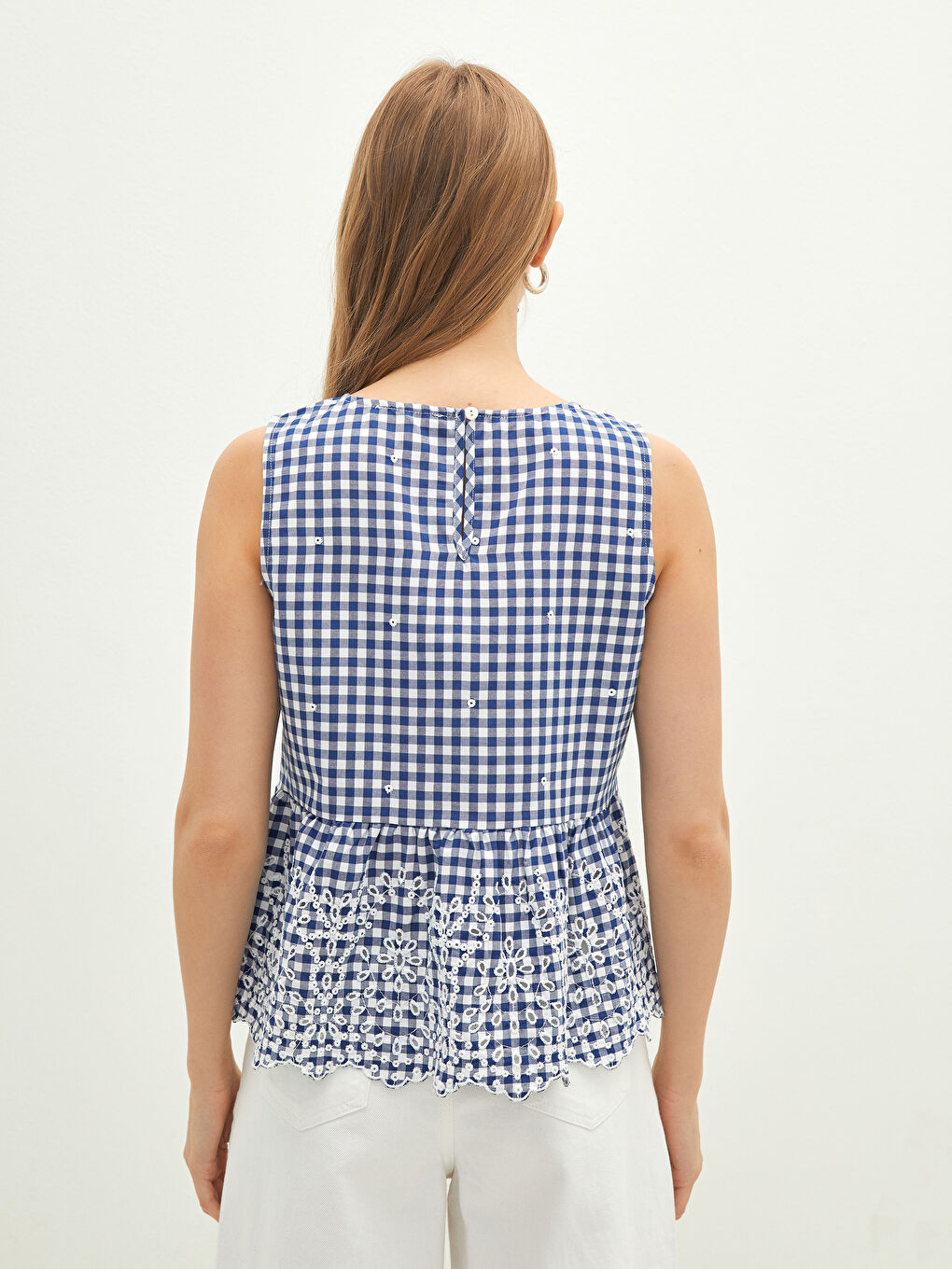 LCW Vision Rundhalsausschnitt Bestickte Ärmellose Oxford-Stoff Bluse für Damen -S1EG99Z8-LN6