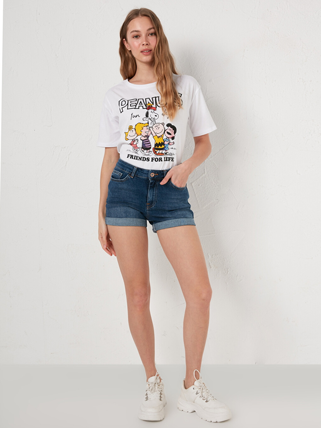Pocket Detailed Women's Rodeo Jean Shorts-1