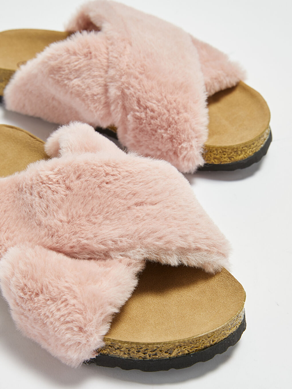 Pembe Tüylü Çapraz Bant Kadın Ev Terliği-3