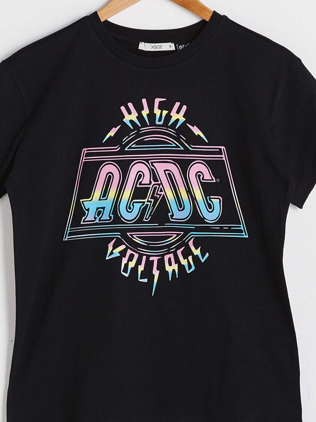 AC / DC Štampana Majica Kratkih Rukava od Pamuka za Žene-7